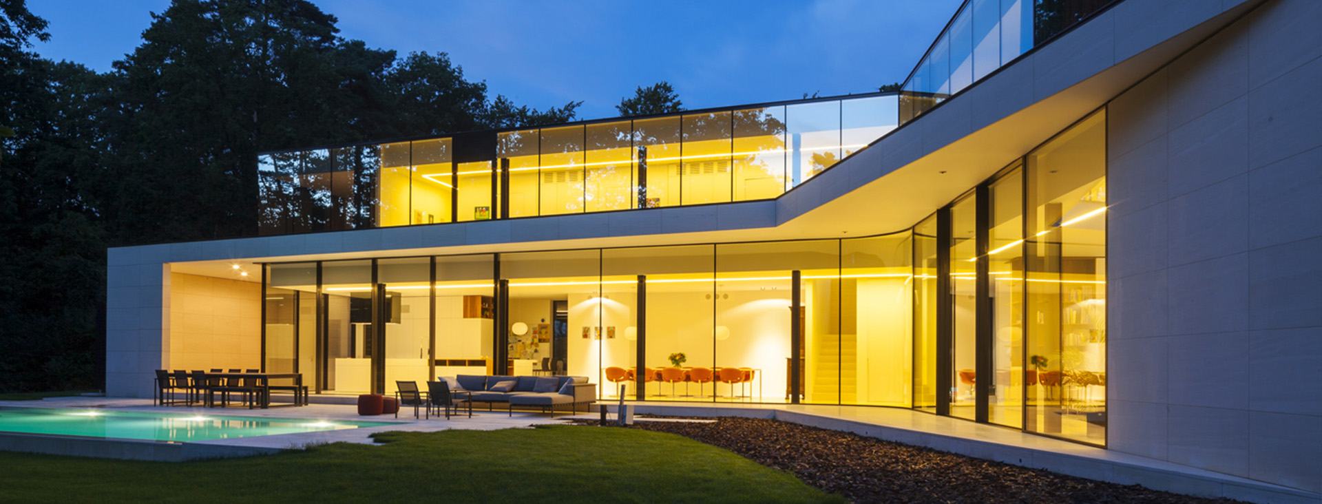 ภาพฮีโร่